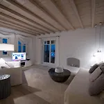 Villa Azurite With Heated Pool By Diles