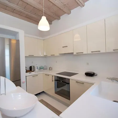 Villa Azurite With Heated Pool By Diles