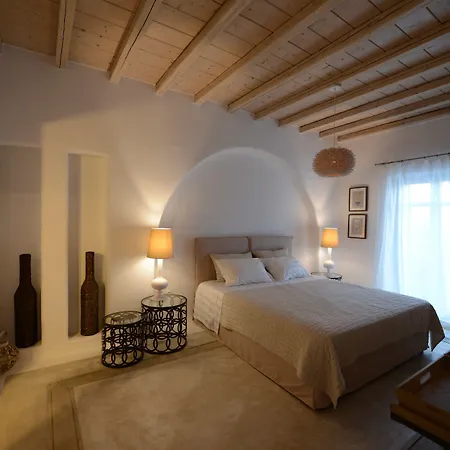 Villa Azurite With Heated Pool By Diles *