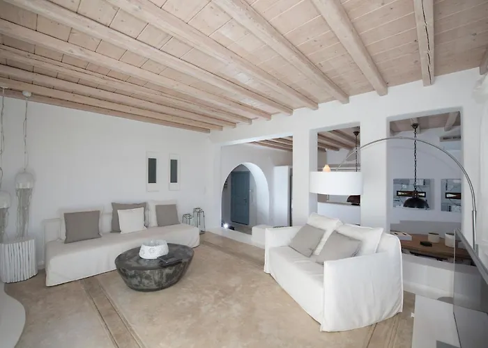 Azurite With Heated Pool By Diles فيلة *