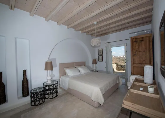 Villa Azurite With Heated Pool By Diles