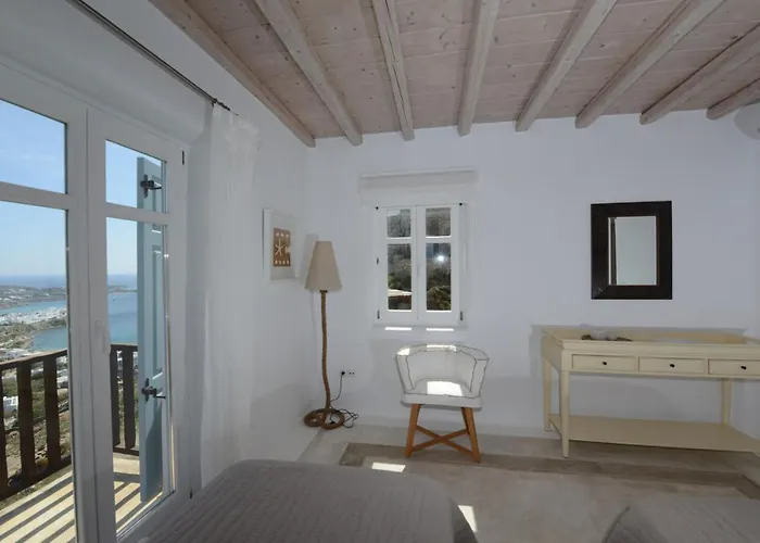 Azurite With Heated Pool By Diles * بسارو