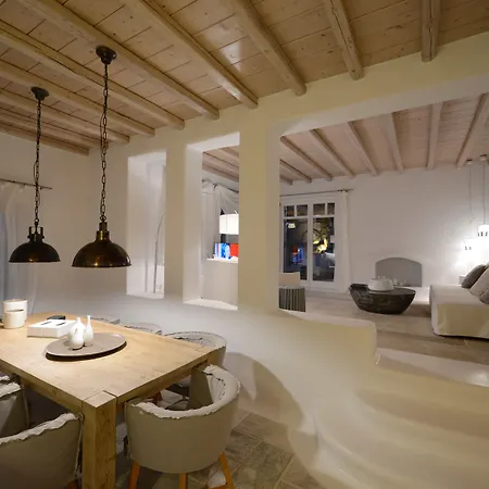 Azurite With Heated Pool By Diles