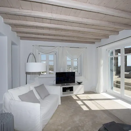 Azurite With Heated Pool By Diles * Псароу