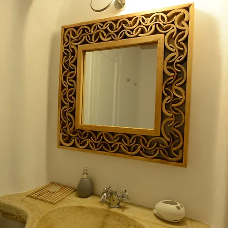 Вилла Azurite With Heated Pool By Diles