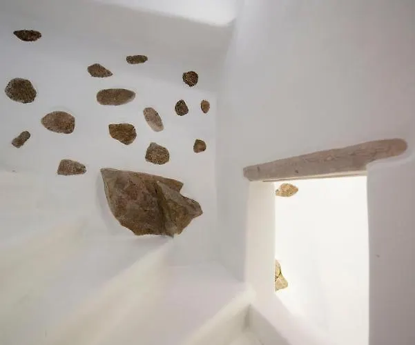 Azurite With Heated Pool By Diles Psarrou