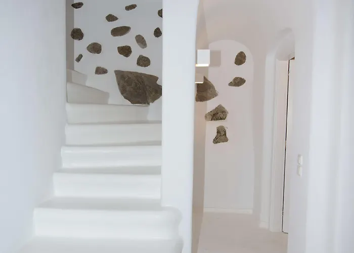 Azurite With Heated Pool By Diles Villa Psarrou